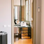 Comecasa Monte Napoleone Exclusive Apartment Milan